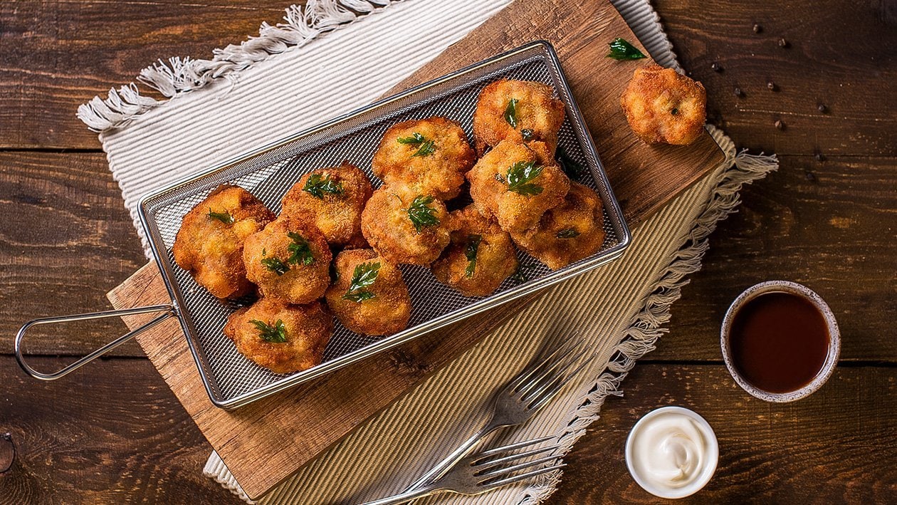 Macaroni Béchamel Fried Balls