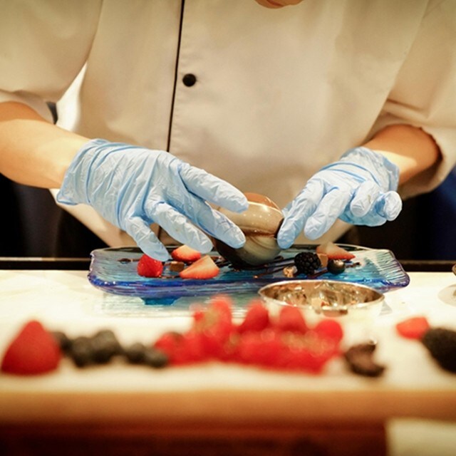 Food storage and handling: Food storage and handling: