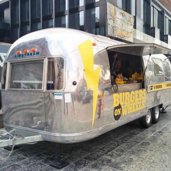 Shocks Burger Truck in Egypt Shocks Burger Truck in Egypt